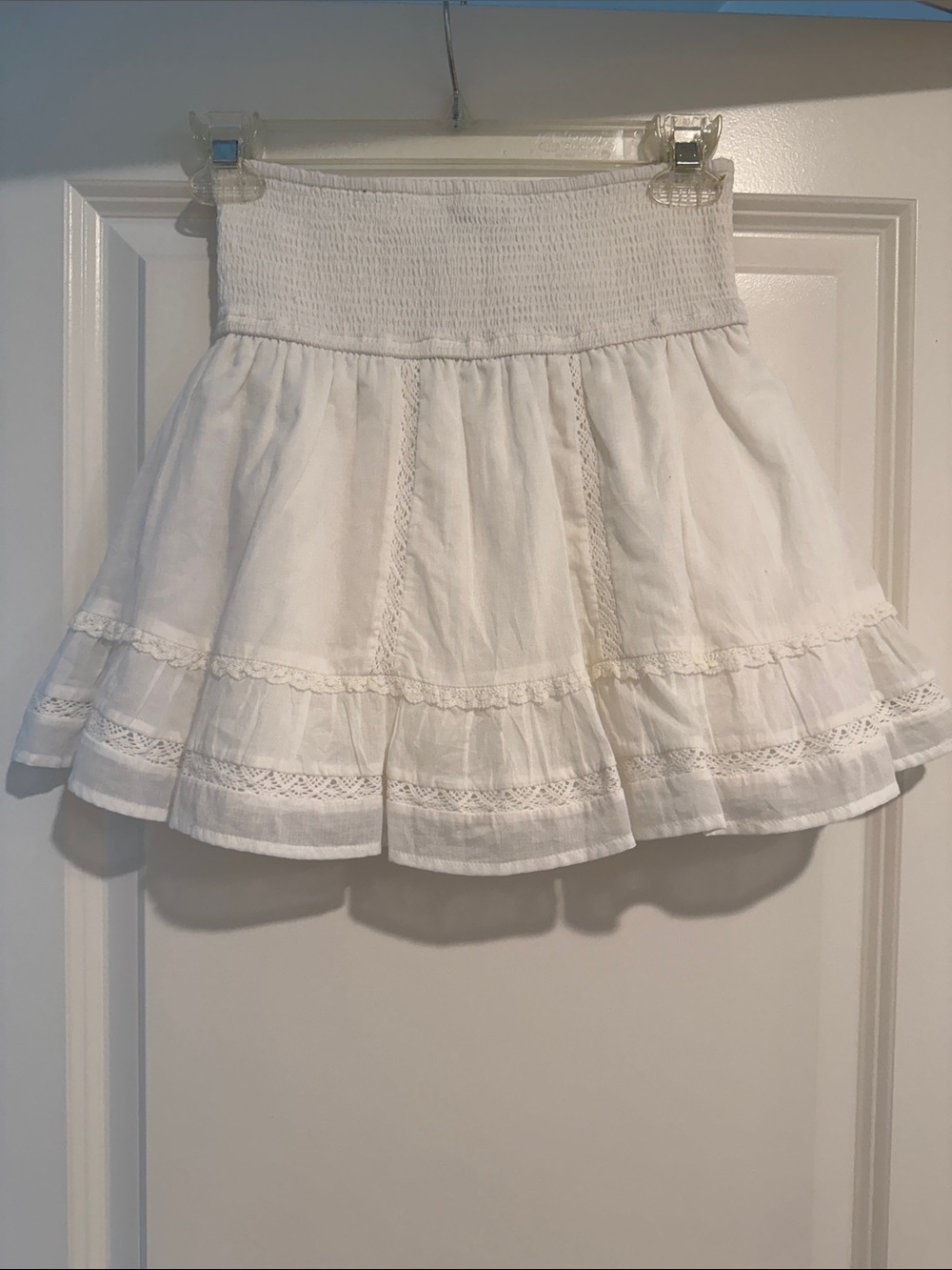 Abercrombie & Fitch White Smocked Waist Skirt - Picture 2 of 5